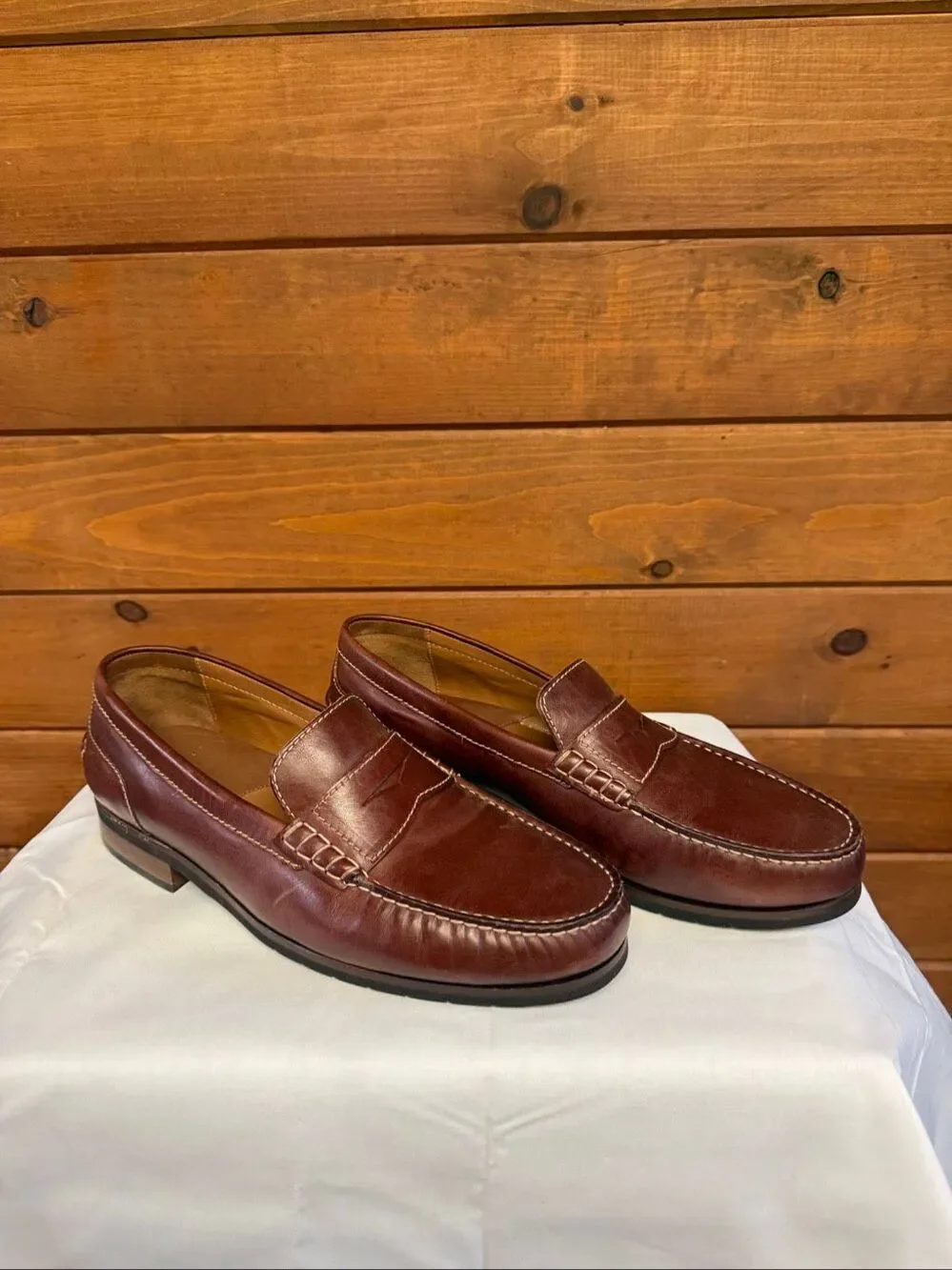Johnston & Murphy Lincoln Penny Loafers  mahogany leather Sz 10